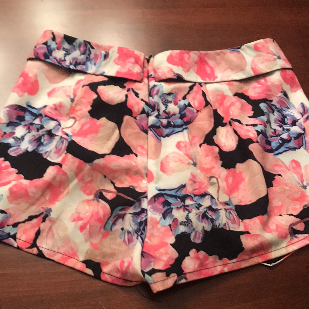 Fun skort!! - Picture 4 of 6